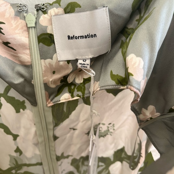 NWT! REFORMATION Selah Silk Dress Size 12 - Picture 6 of 9